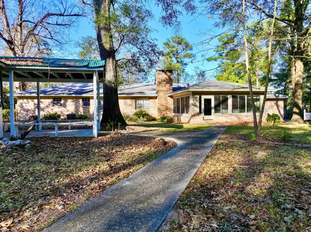 314 Cherokee Drive Jackson AL 36545