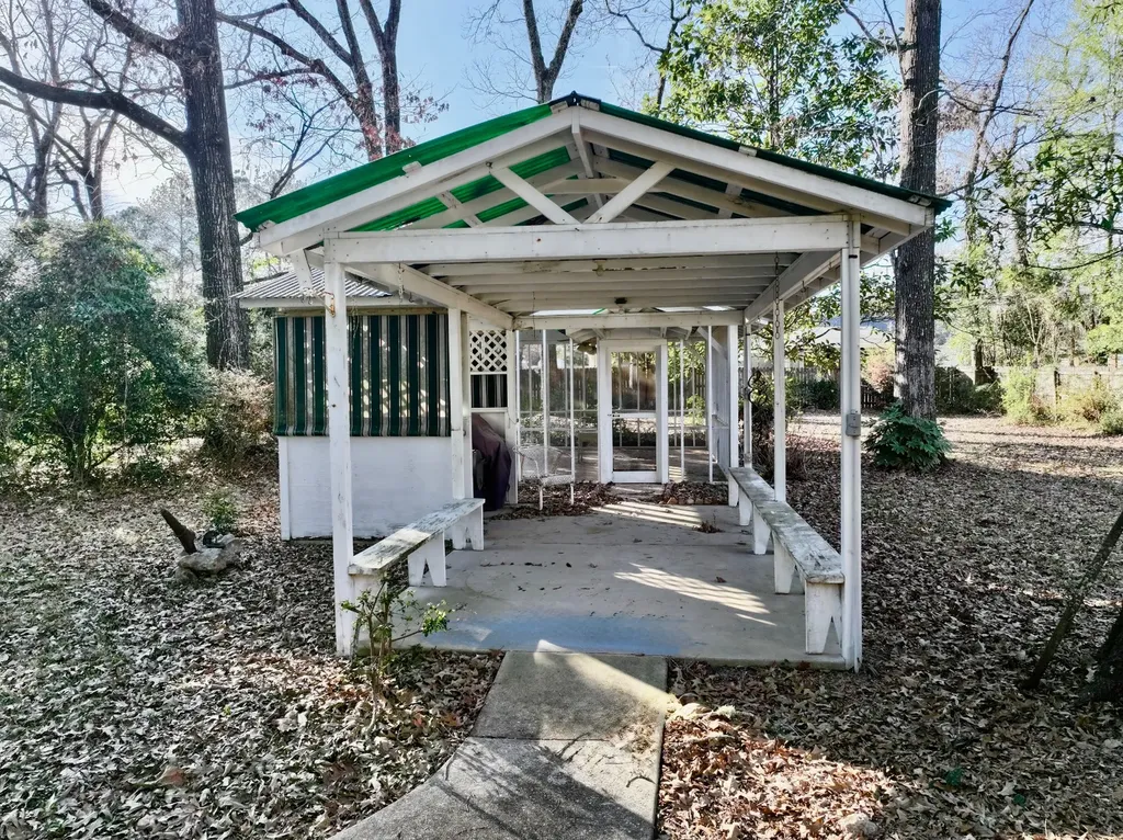 314 Cherokee Drive Jackson AL 36545