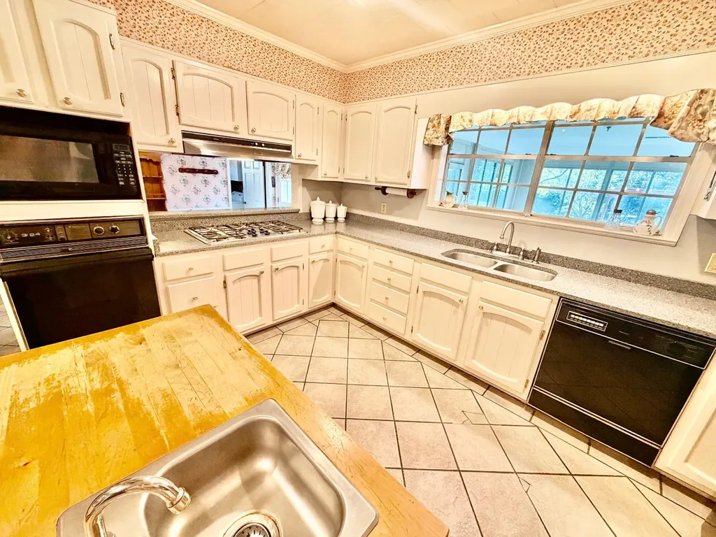 314 Cherokee Drive Jackson AL 36545