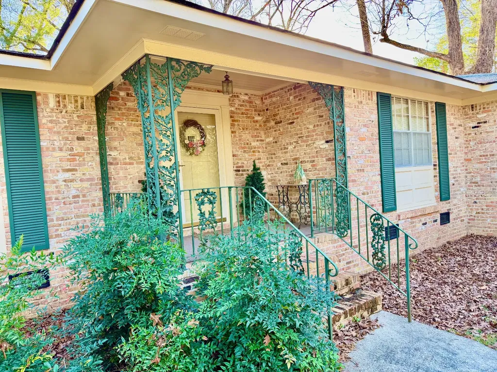 314 Cherokee Drive Jackson AL 36545