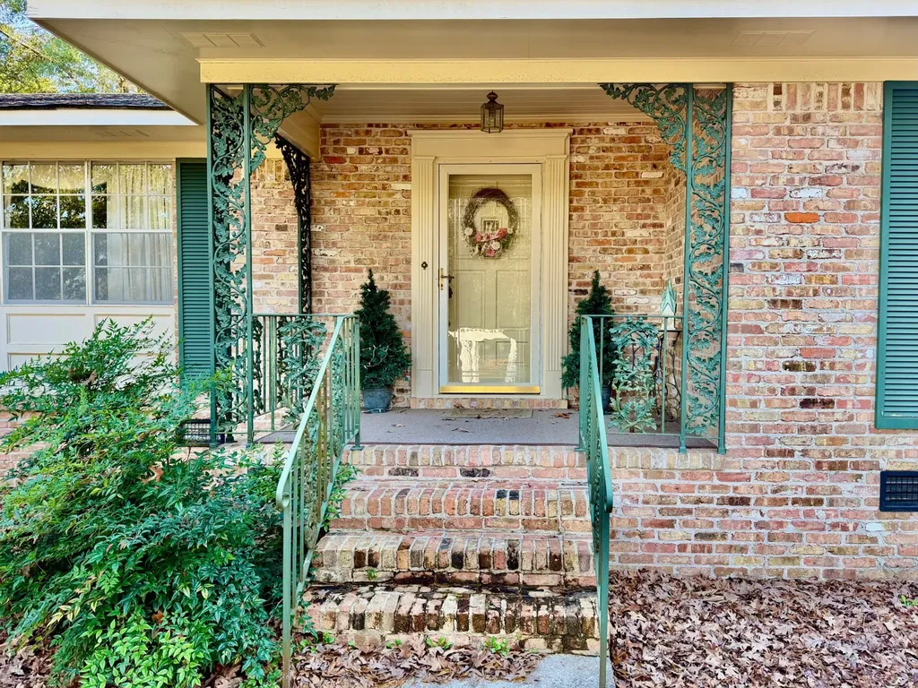 314 Cherokee Drive Jackson AL 36545