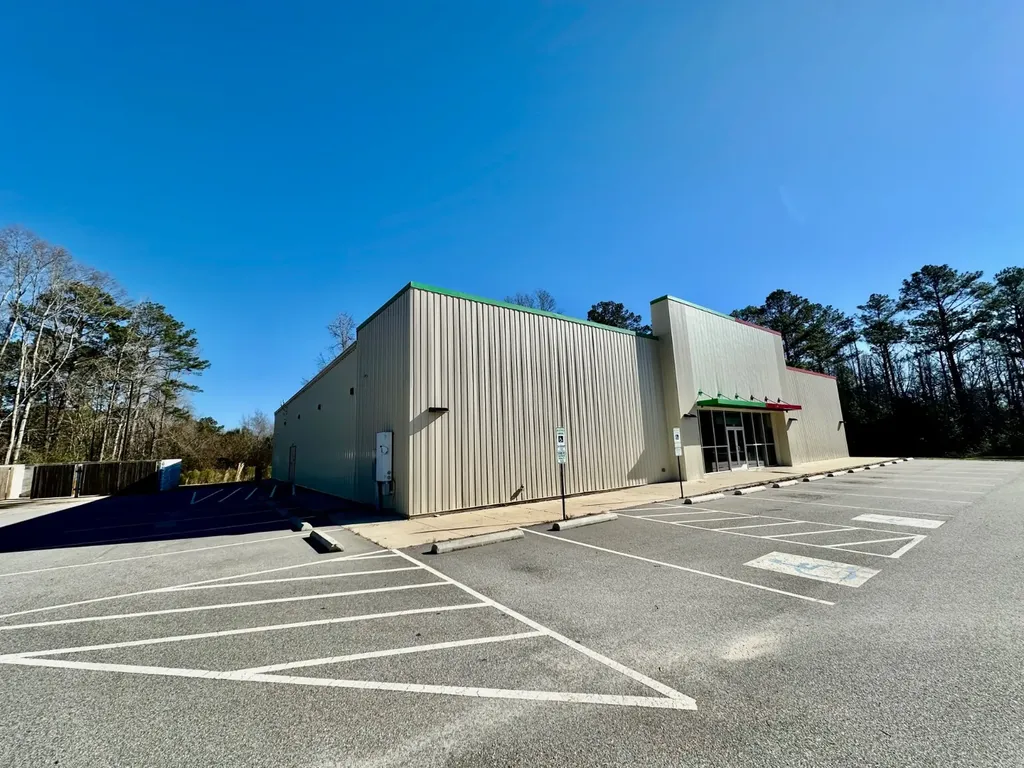 365 River Street East Coffeeville AL 36524
