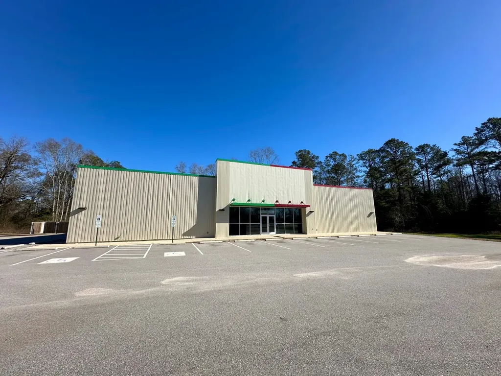 365 River Street East Coffeeville AL 36524
