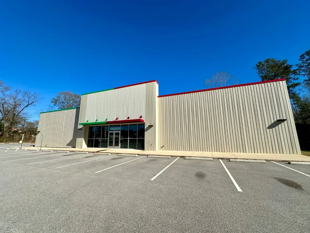 365 River Street East Coffeeville AL 36524