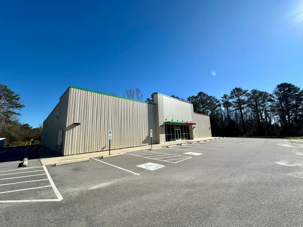 365 River Street East Coffeeville AL 36524