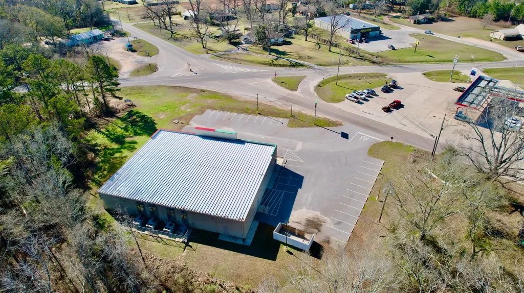 365 River Street East Coffeeville AL 36524