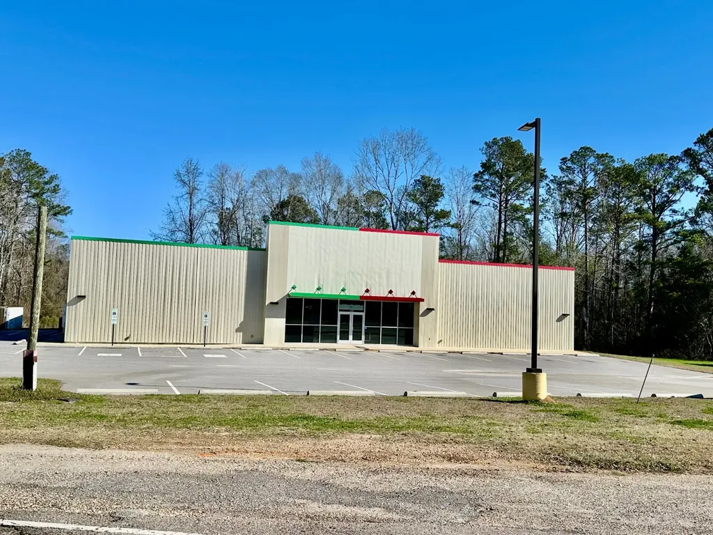 365 River Street East Coffeeville AL 36524