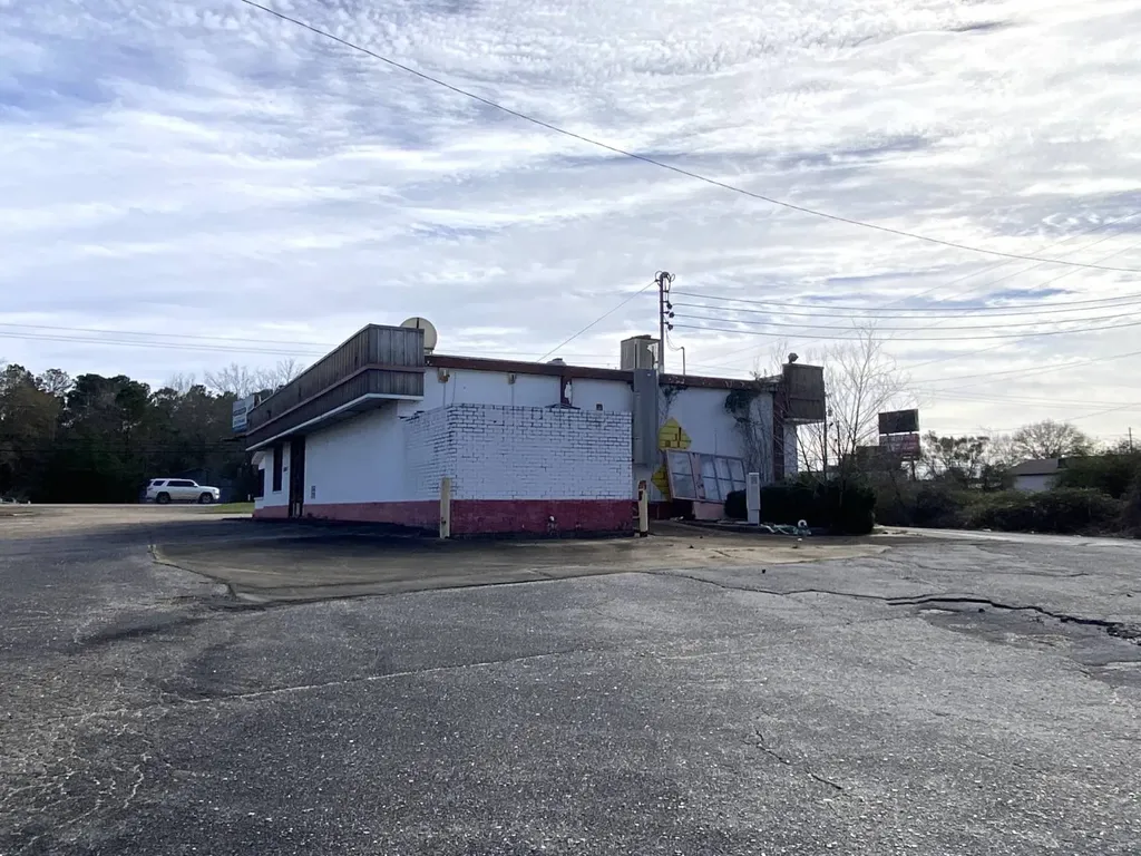 3106 S. Alabama Avenue Monroeville AL 36460