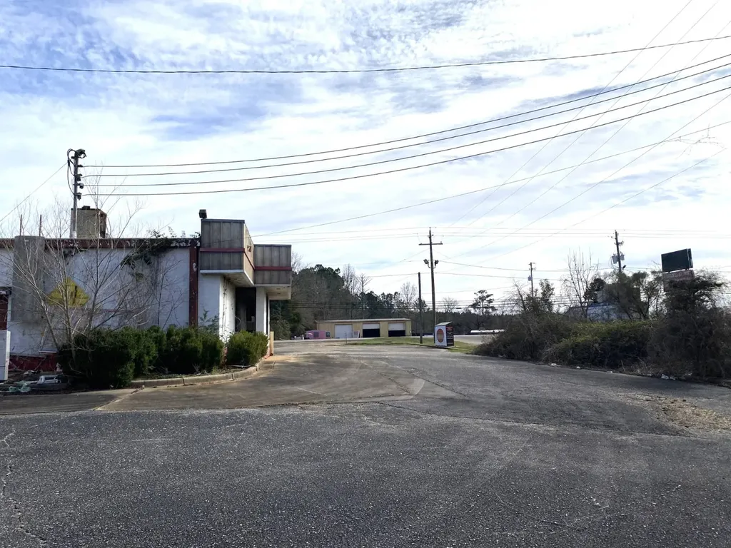 3106 S. Alabama Avenue Monroeville AL 36460