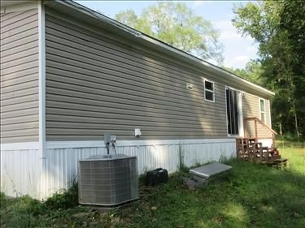 70 Anniston Beach Road Anniston AL 36206