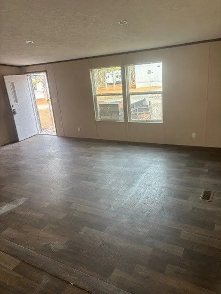 70 Anniston Beach Road Anniston AL 36206