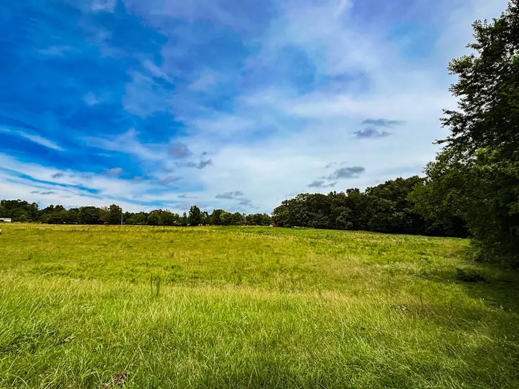 1 Cr 496 Lexington AL 35648