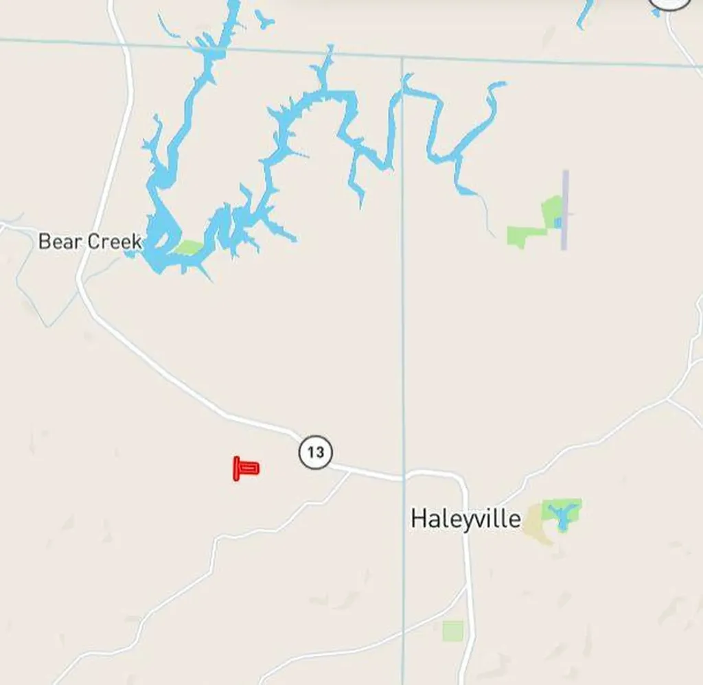 01 Bates Road Haleyville AL 35565