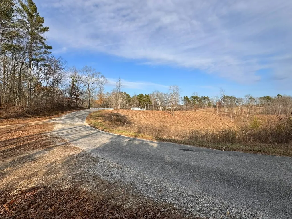 01 Bates Road Haleyville AL 35565