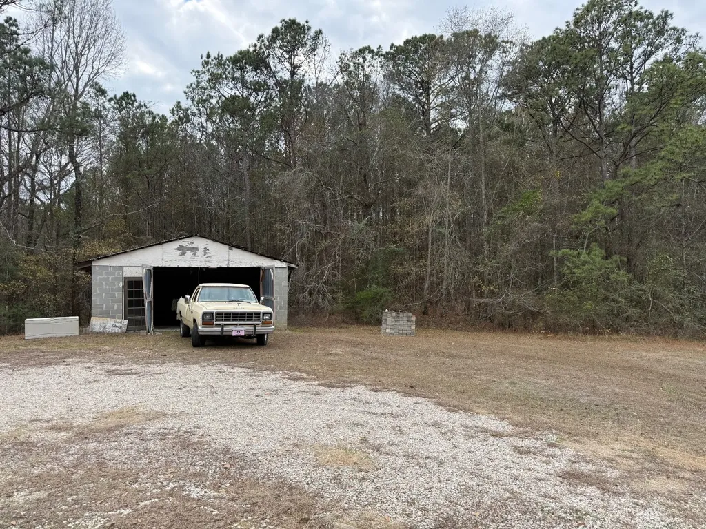 67 Lee Road 16 Auburn AL 36830