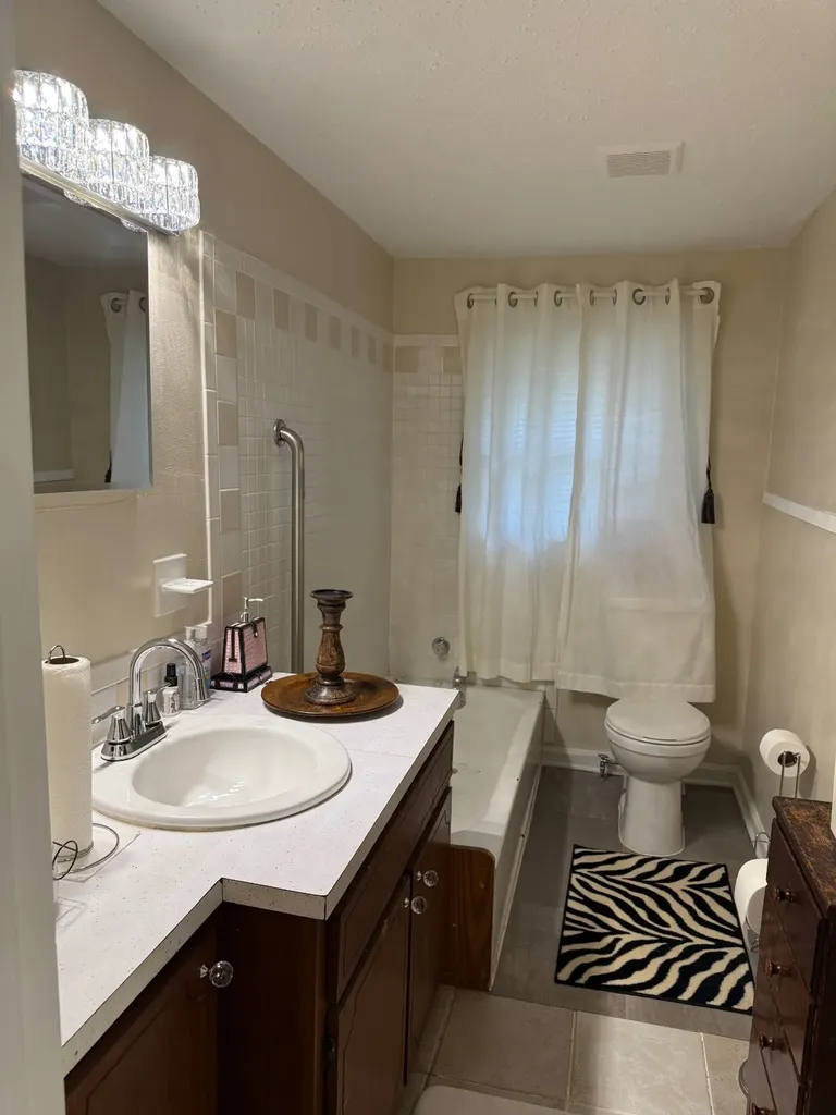 67 Lee Road 16 Auburn AL 36830