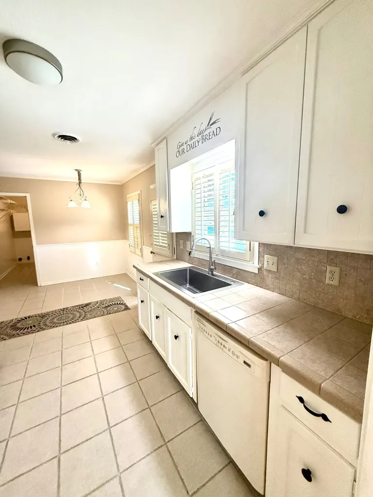 1387 Pine Ridge Road Montgomery AL 36109