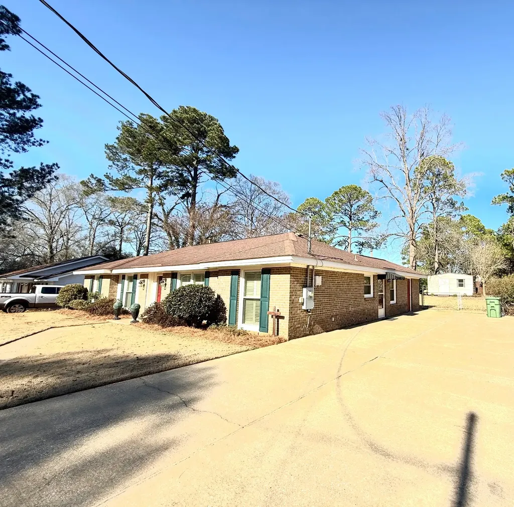 1387 Pine Ridge Road Montgomery AL 36109