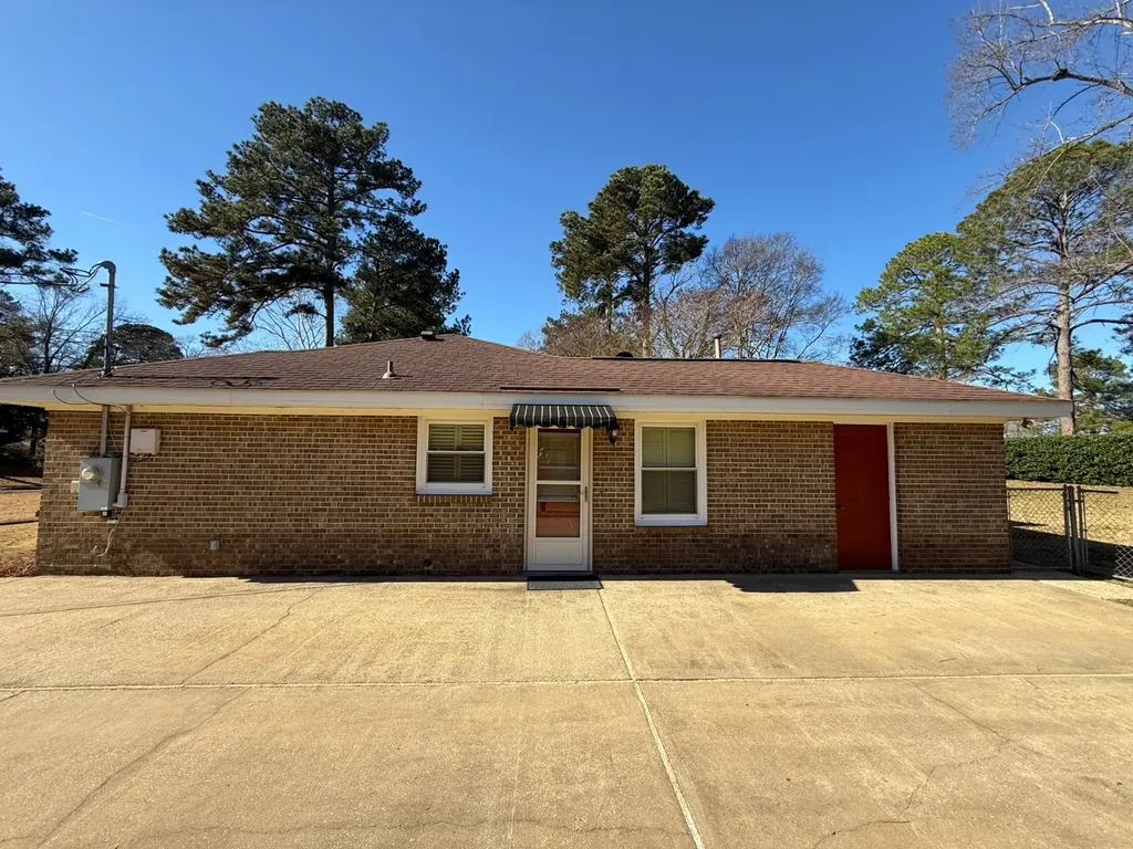 1387 Pine Ridge Road Montgomery AL 36109