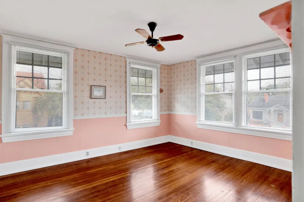 4 Demouy Avenue Mobile AL 36606