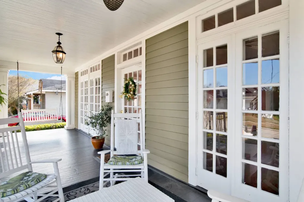 4 Demouy Avenue Mobile AL 36606