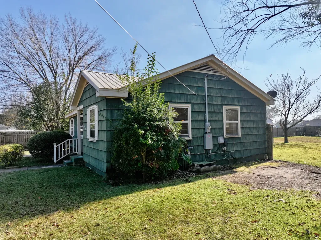 131 Fairview Circle Jackson AL 36545