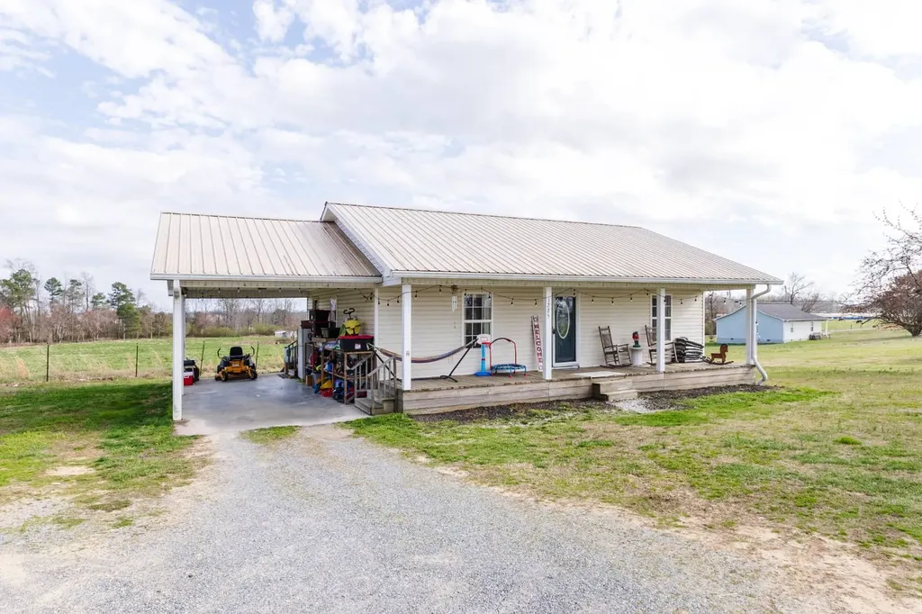 1225 Carissa Road Sylvania AL 35988