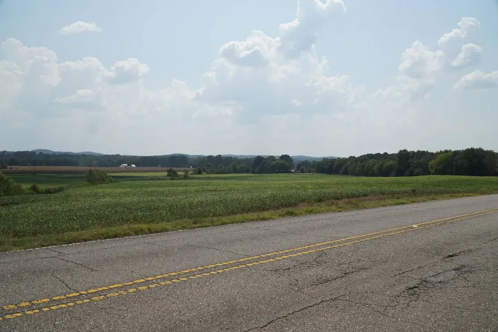 18369 Highway 253 Hamilton AL 35570