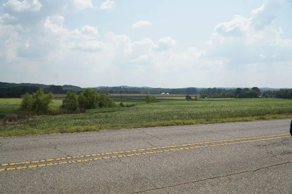 18369 Highway 253 Hamilton AL 35570