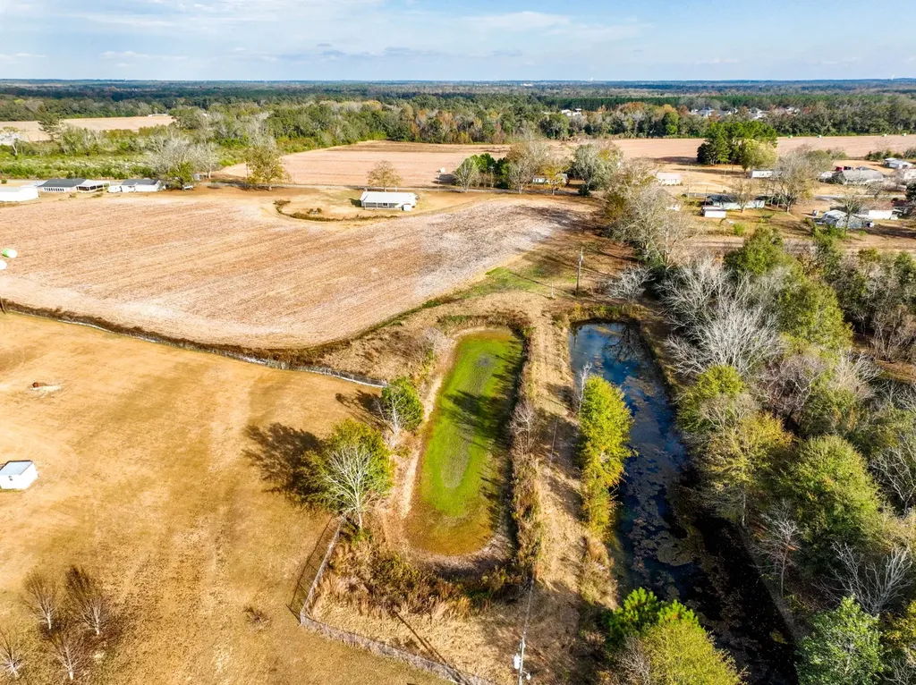 180 Branton Road Taylor AL 36301