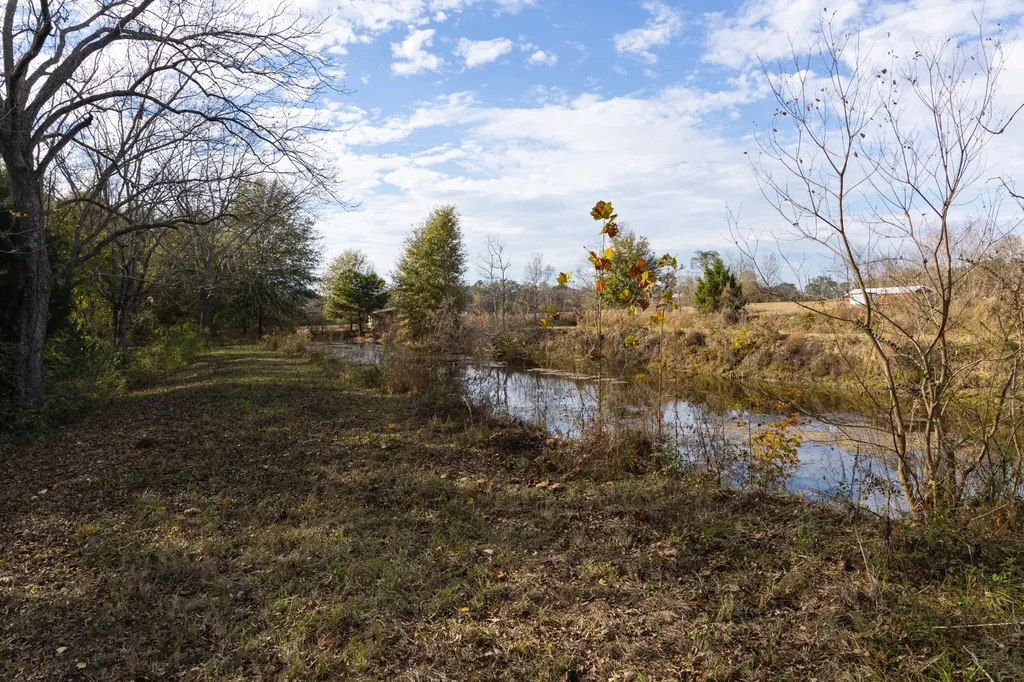 180 Branton Road Taylor AL 36301