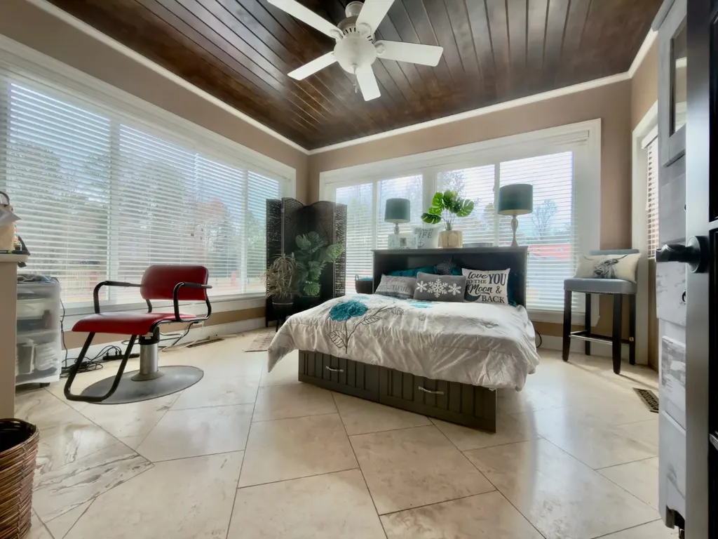 13215 Highway 43 Linden AL 36748