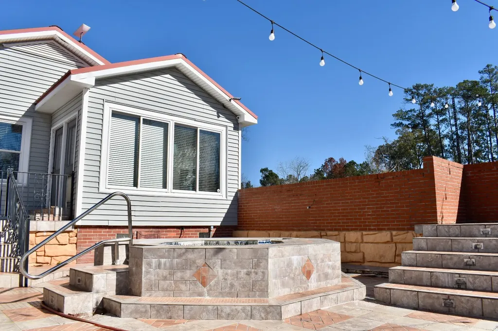 13215 Highway 43 Linden AL 36748