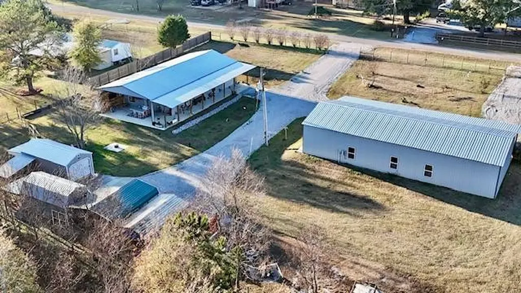 172 Beach Road Camden AL 36726