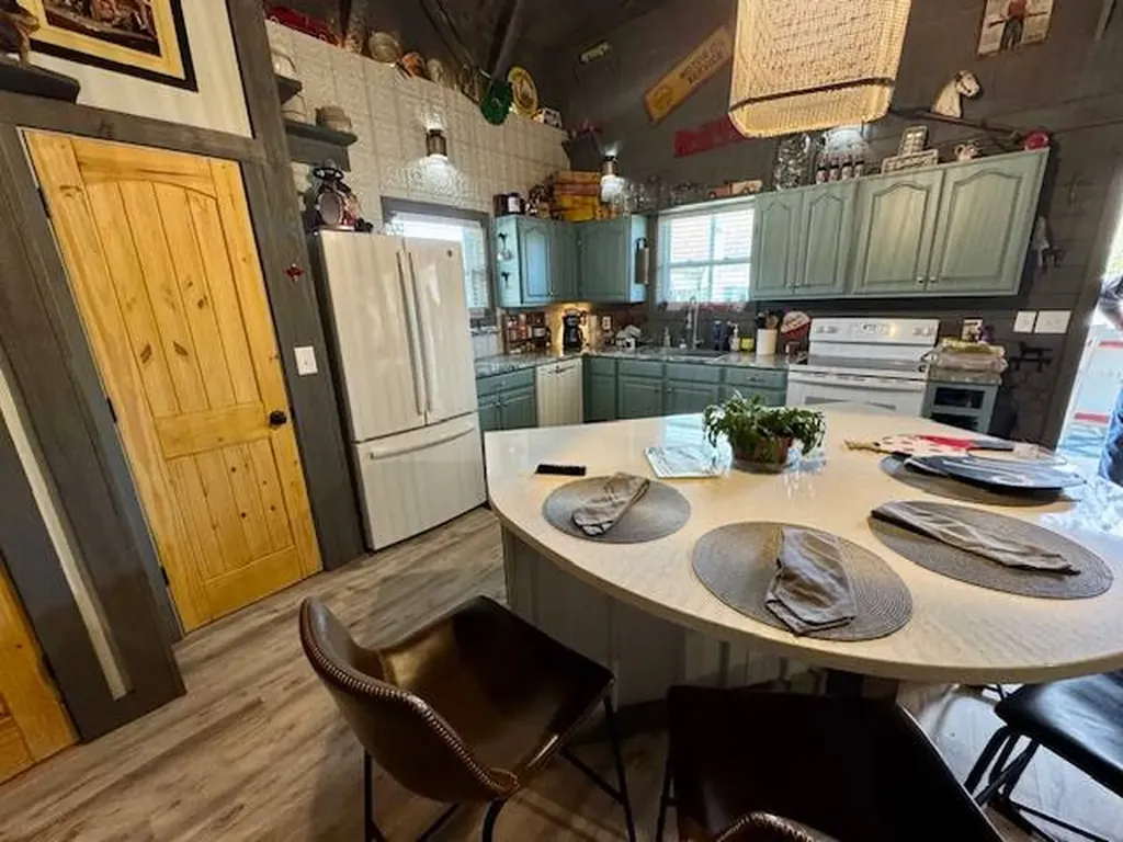 172 Beach Road Camden AL 36726