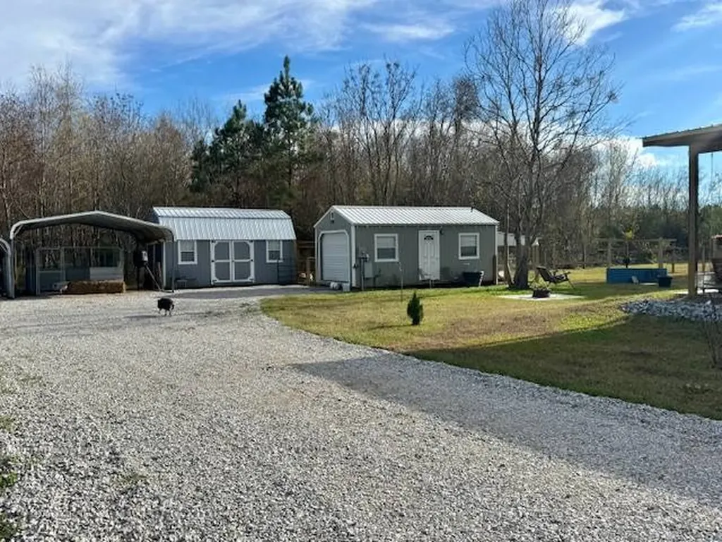 172 Beach Road Camden AL 36726