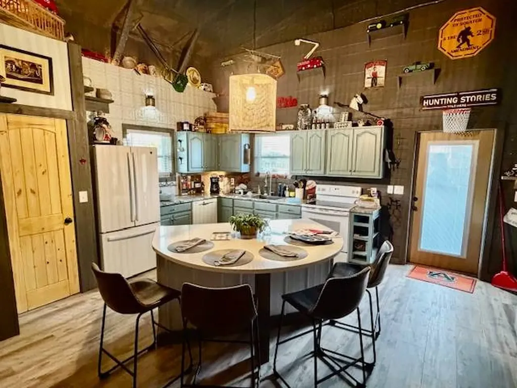 172 Beach Road Camden AL 36726