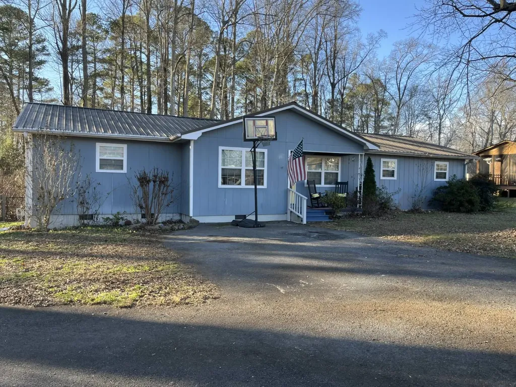311 Wann Circle Pisgah AL 35765