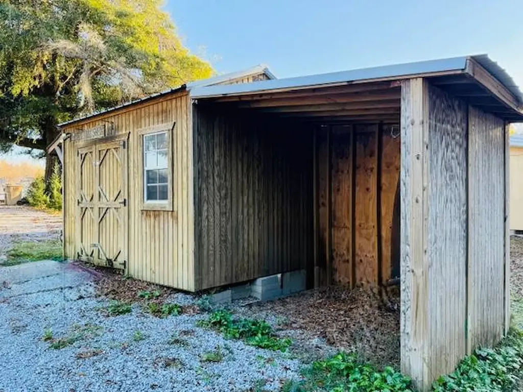 195 Beach Road Camden AL 36726