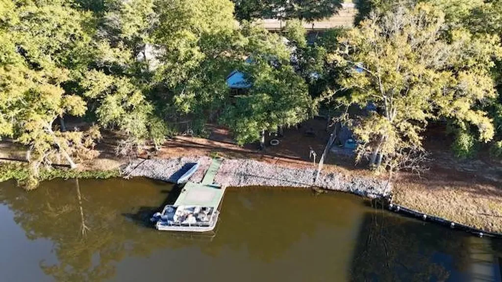 195 Beach Road Camden AL 36726