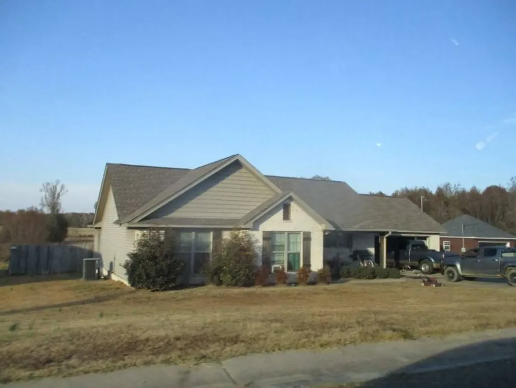 155 Searcy Lane Clanton AL 35045