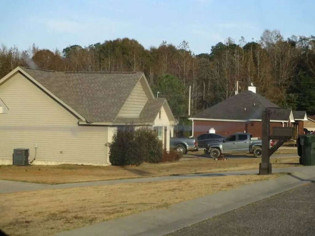 155 Searcy Lane Clanton AL 35045