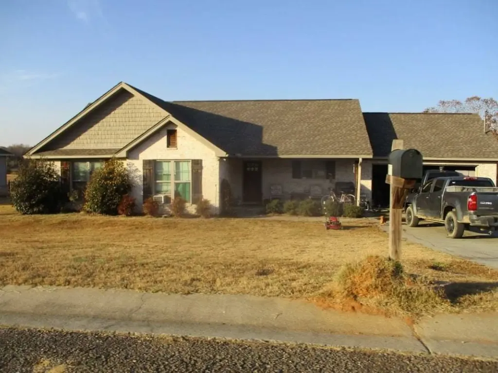 155 Searcy Lane Clanton AL 35045