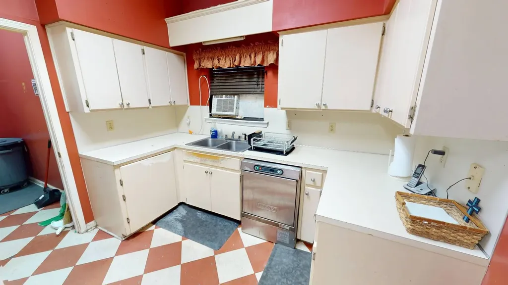 370 Roy Beall Drive Luverne AL 36049