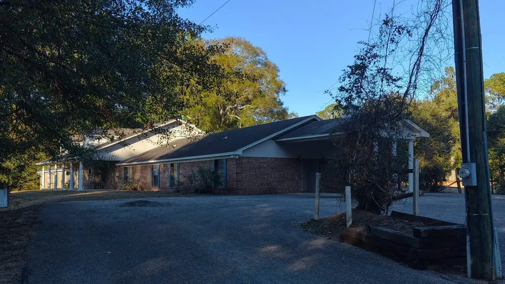 370 Roy Beall Drive Luverne AL 36049