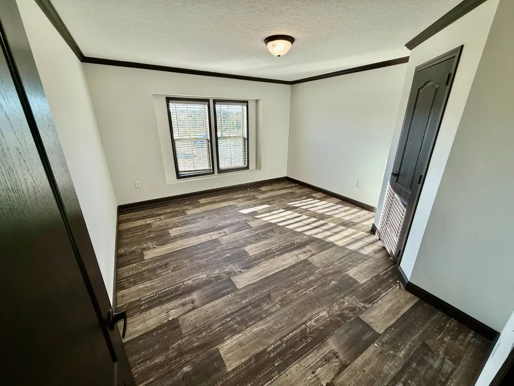 1 Co Highway 78 Russellville AL 35654