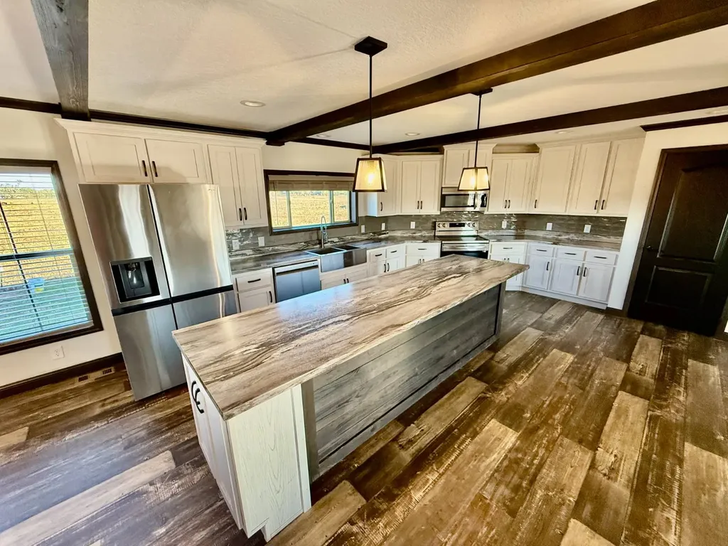 1 Co Highway 78 Russellville AL 35654