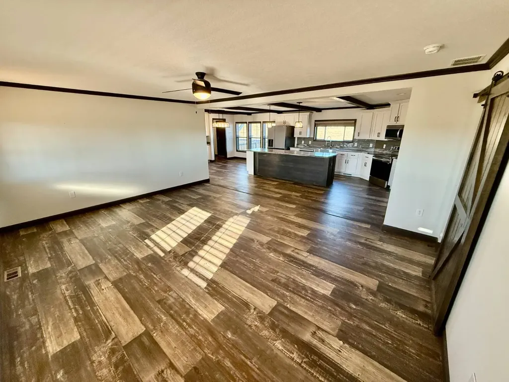 1 Co Highway 78 Russellville AL 35654