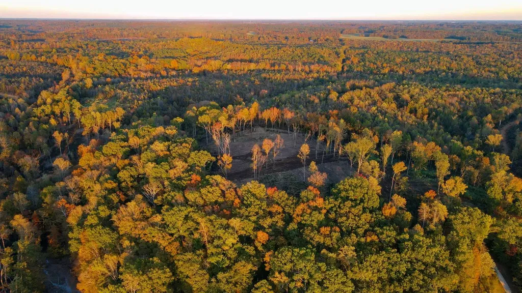 2 Lake Bend Shores Drive Florence AL 35633