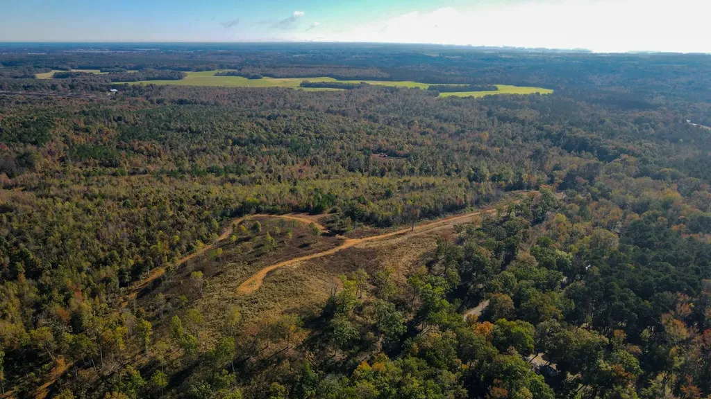 2 Lake Bend Shores Drive Florence AL 35633